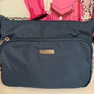 Baggallini Teal Color Crossbody Bag - Lightweight Everyday Companion
